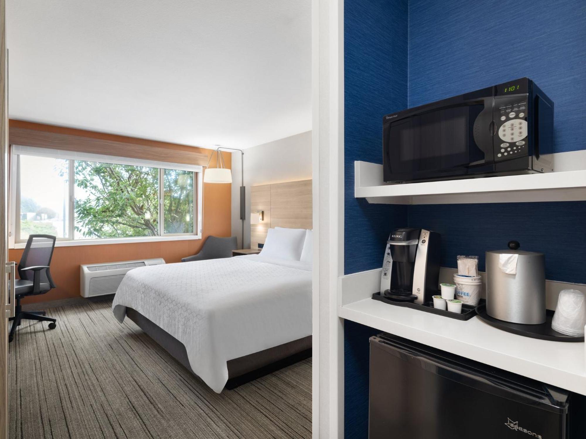 Holiday Inn Express Fort Bragg By Ihg Extérieur photo