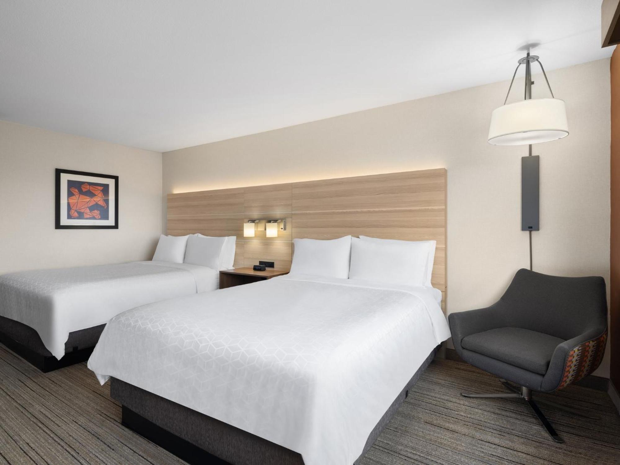 Holiday Inn Express Fort Bragg By Ihg Extérieur photo