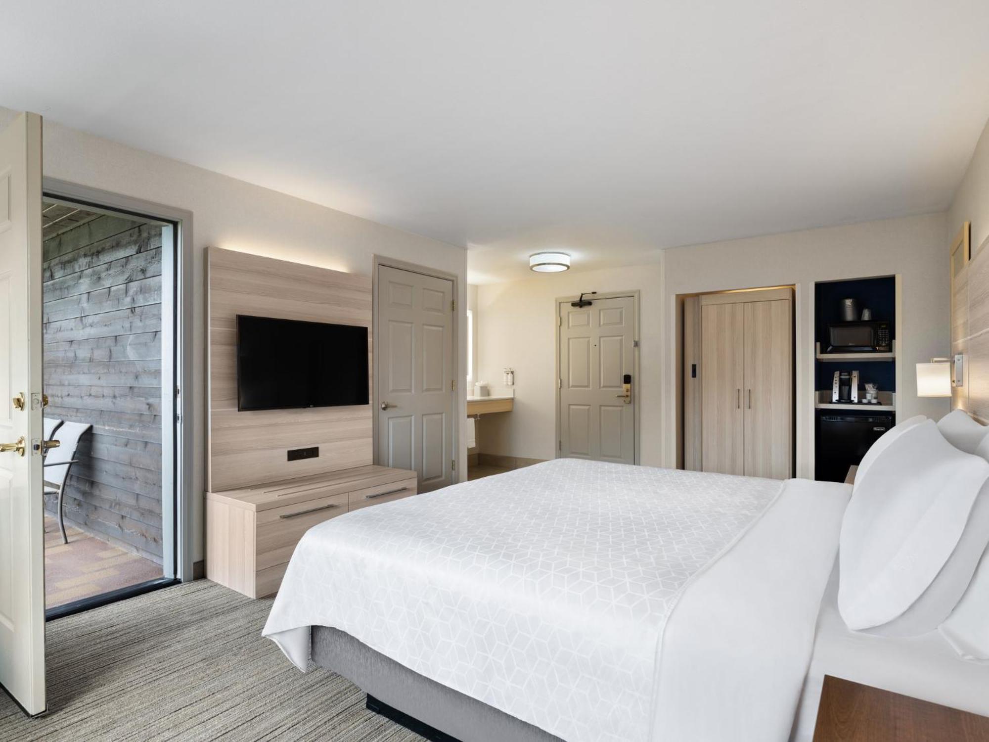 Holiday Inn Express Fort Bragg By Ihg Extérieur photo