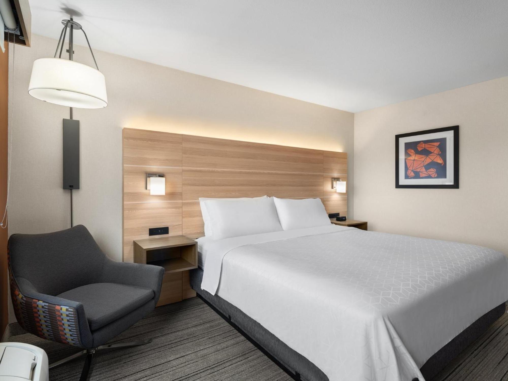Holiday Inn Express Fort Bragg By Ihg Extérieur photo